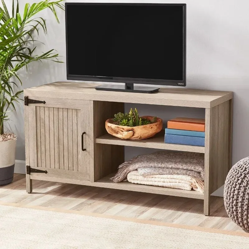 Lowboard TV Stand